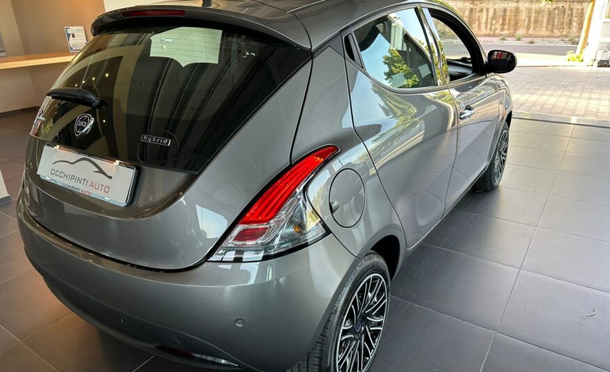 Lancia Ypsilon III, 1.0 firefly hybrid Gold s&s 70cv 5p.ti