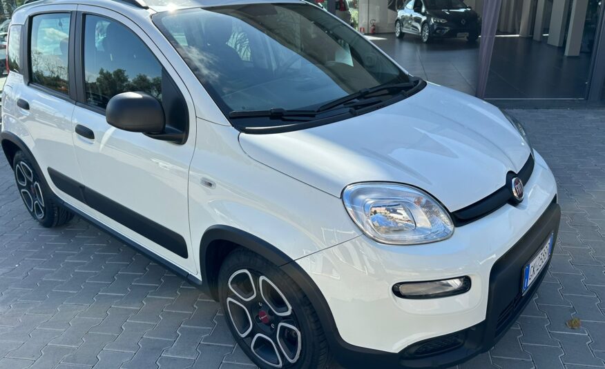 Fiat Panda 1.0 FireFly 70CV Hybrid City Life•